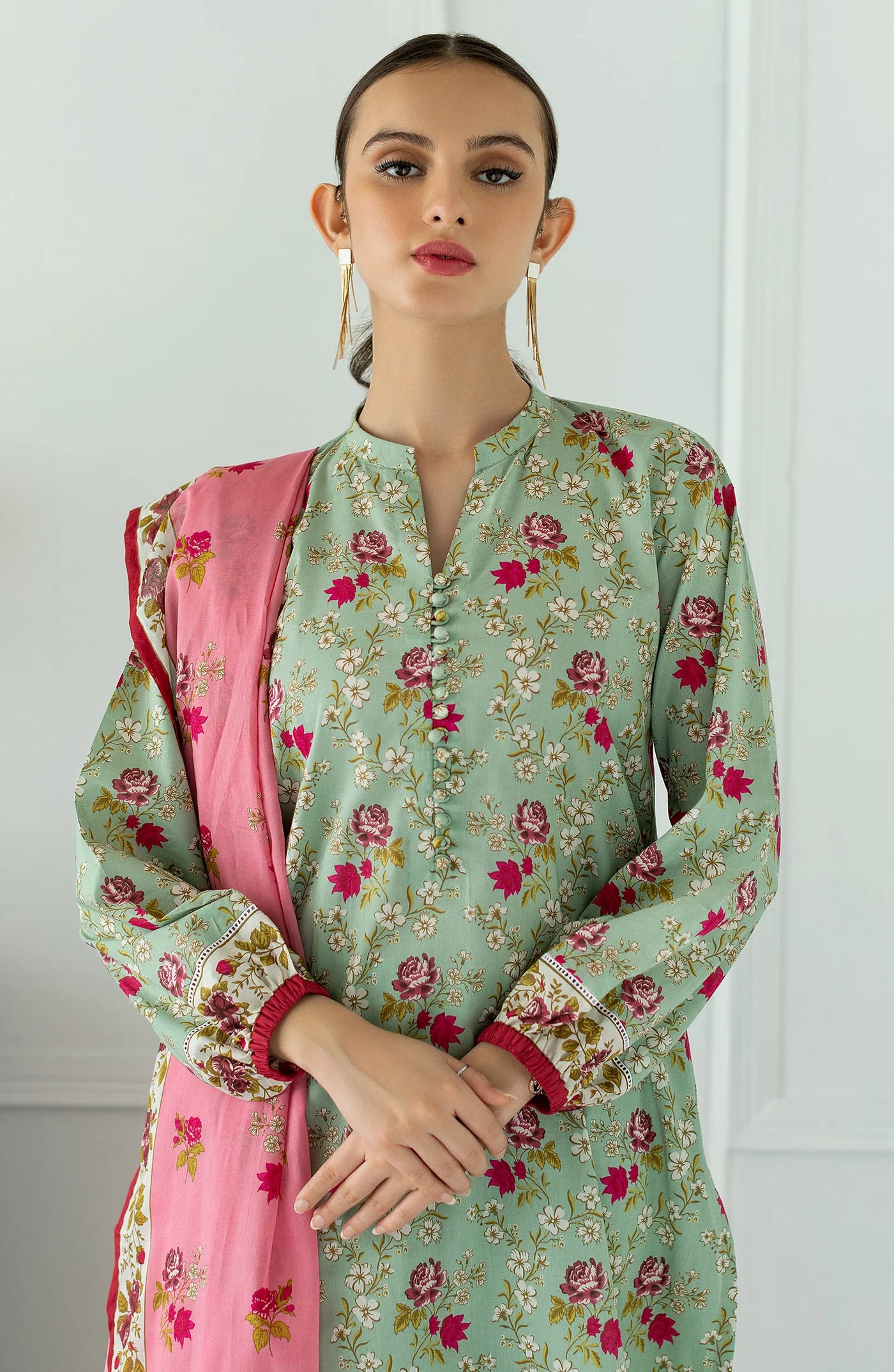 Orient 3 Piece Printed Lawn Shirt , Lawn Pant and Lawn Dupatta - 23022